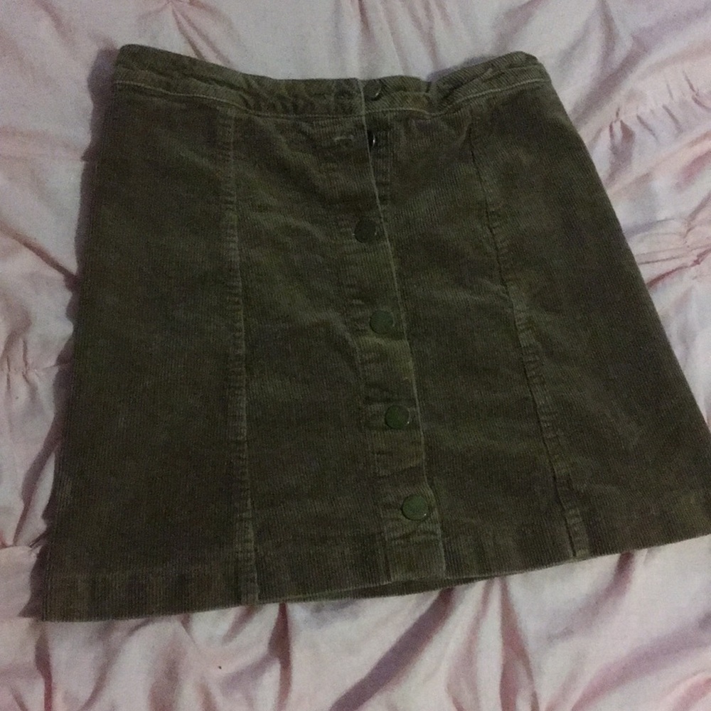 Courtaroe skirt